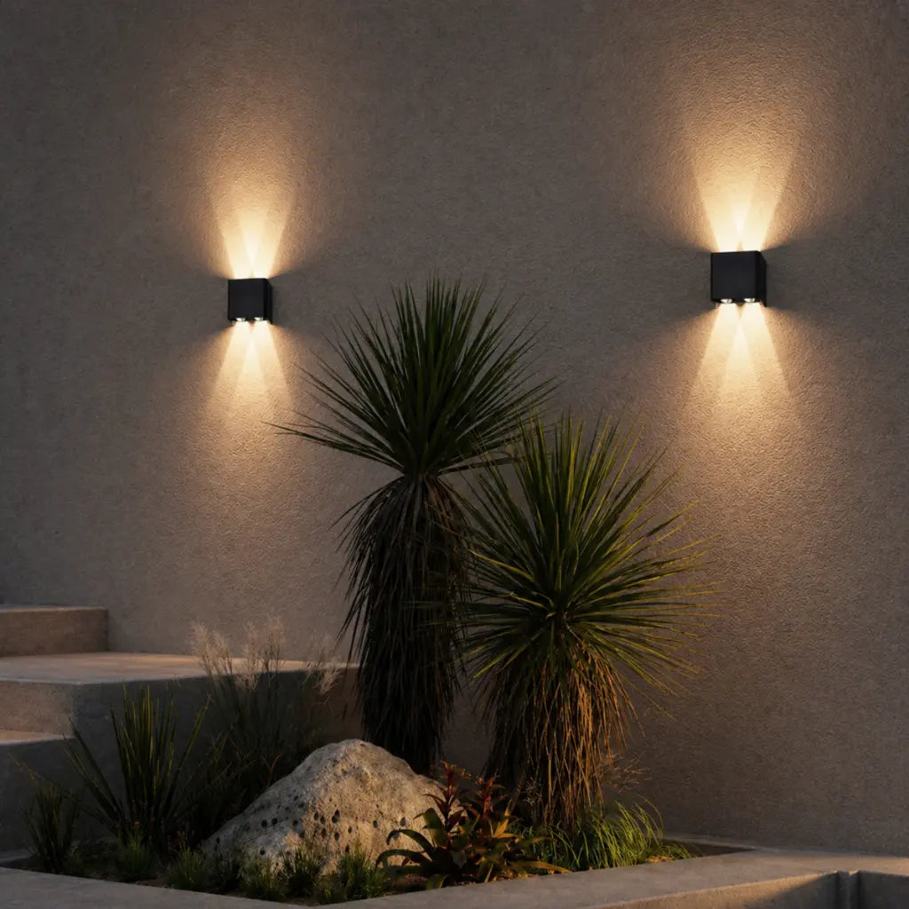 EYVOR 4 LED Wall Light - Black