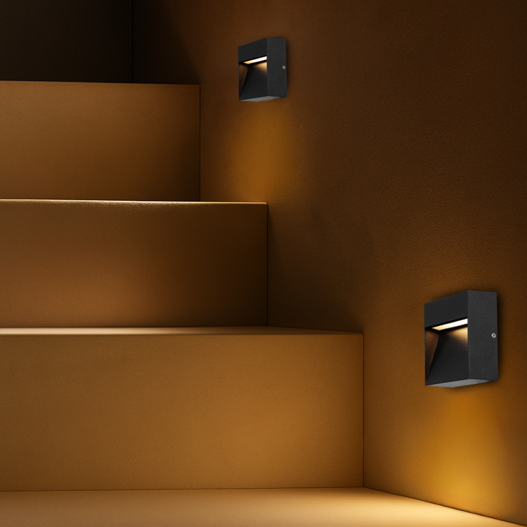 MUSAN Square LED Step Wall Light - Black