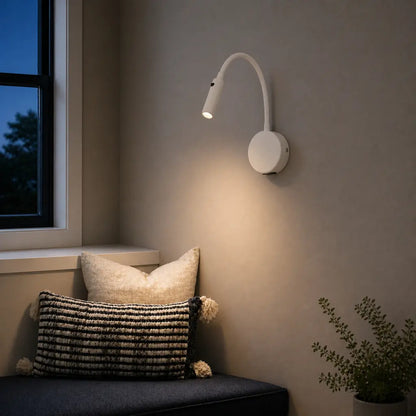 SOLIO LED Wall Light - White