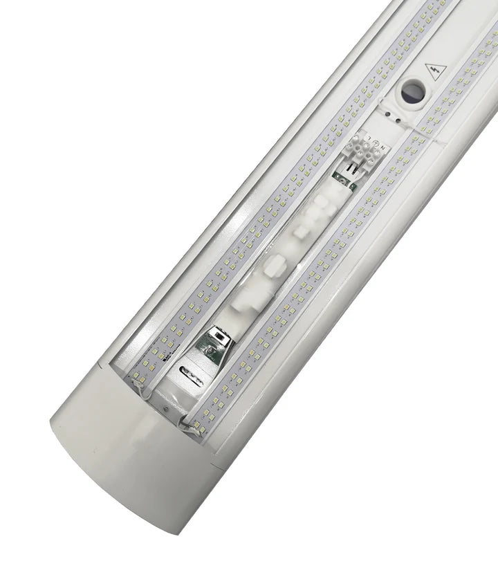 RAZORDMW: Interior LED Surface Mounted Dimmable Tri-CCT Battens (Wide) 36W