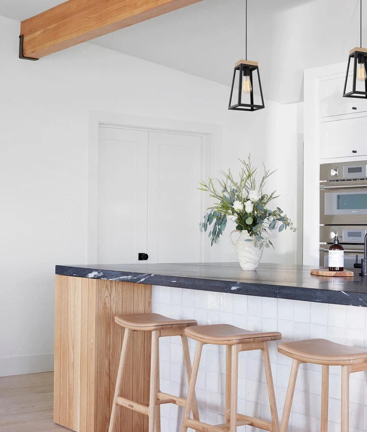 LANTERNA: Scandinavian Wood Trapezium Pendant Light - Black