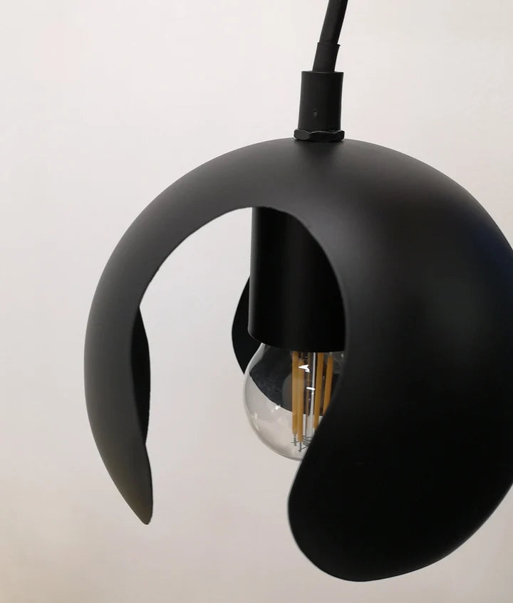 VAINA: Minimalist Scandinavian Interior Small Iron Dome Shape Pendant Light - Black