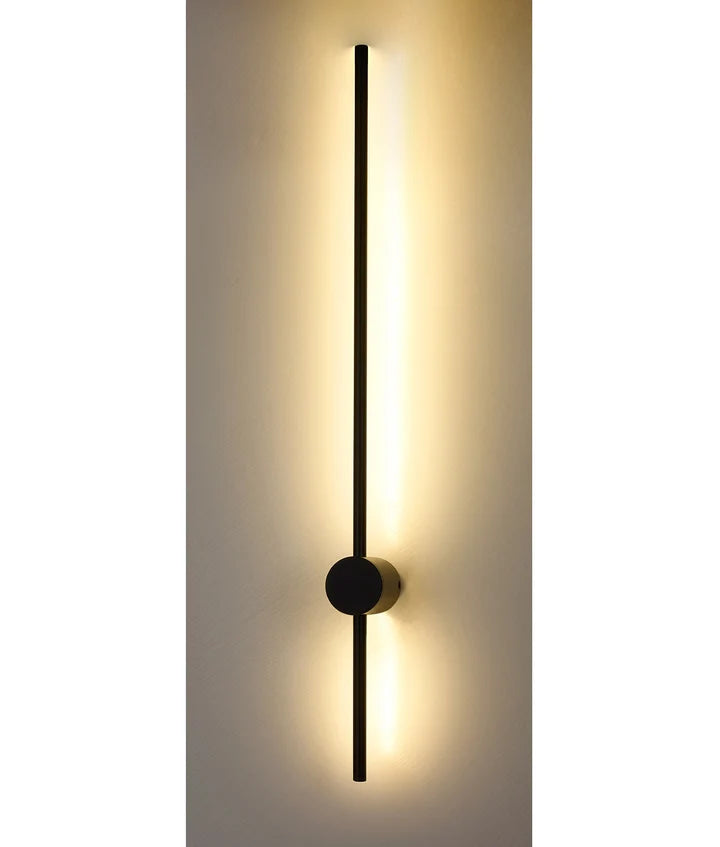SABER: Interior Linear LED Dual-CCT Wall Light - Black
