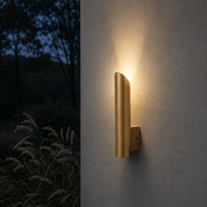 Penros Single Exterior Wall Light - Natural Brass