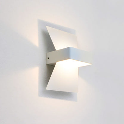 City Davos LED Wall Light
